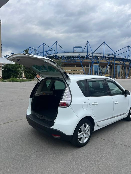 Продам Renault Scenic 2016р