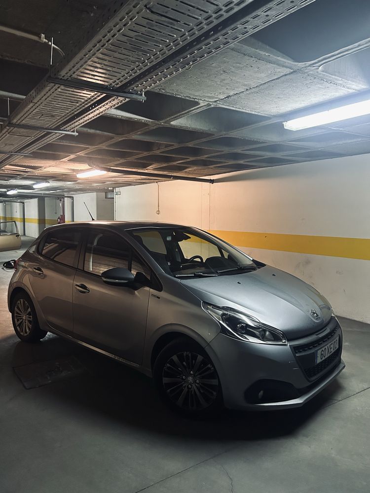 Peugeot  208 Semi Novo