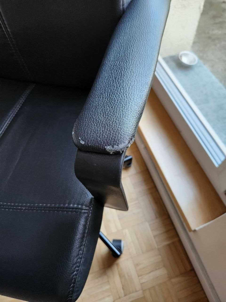 MILLBERGET krzesło obrotowe czarne Ikea