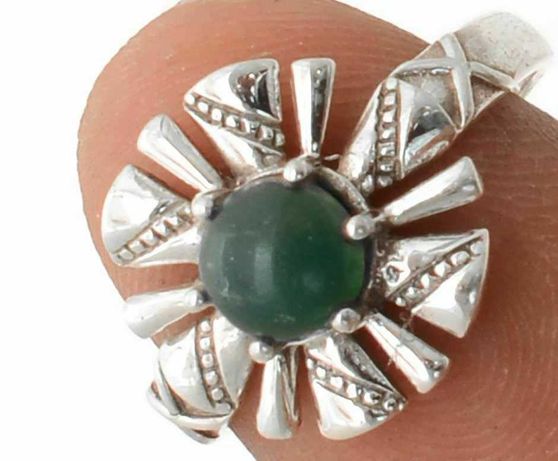 pierścionek srebro.925 zielony onyx r. 12