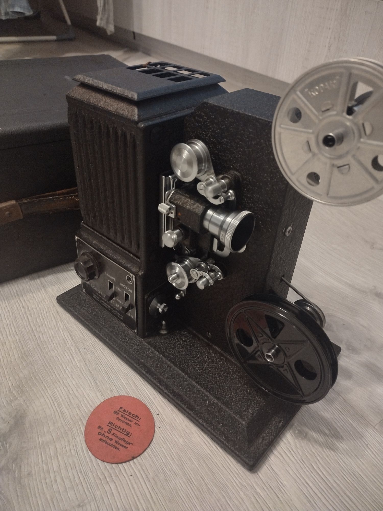 Projektor filmowy Kodak przedwojenny z kablem możliwa wysyłka