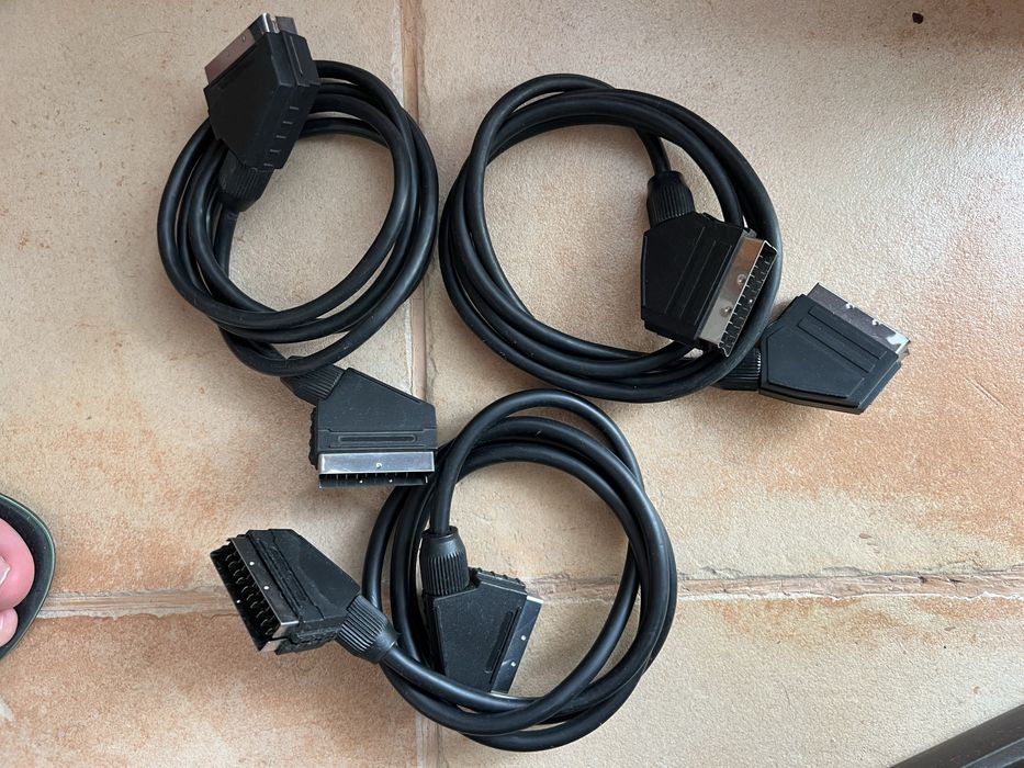 TV Sony + móvel de oferta