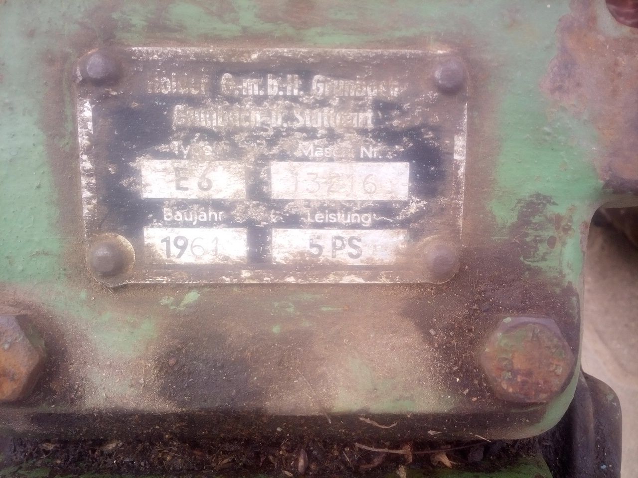 Traktorek kosiarka Holden E6