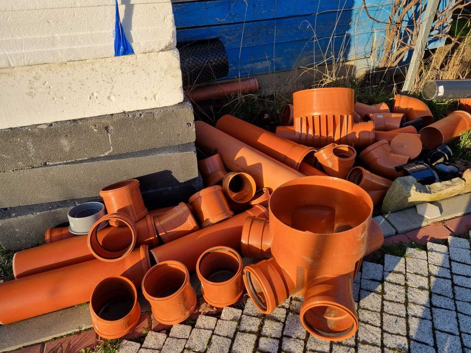 za pół ceny sprzedam rury hydrauliczne,trójnik Swoszowice ,nieużyte