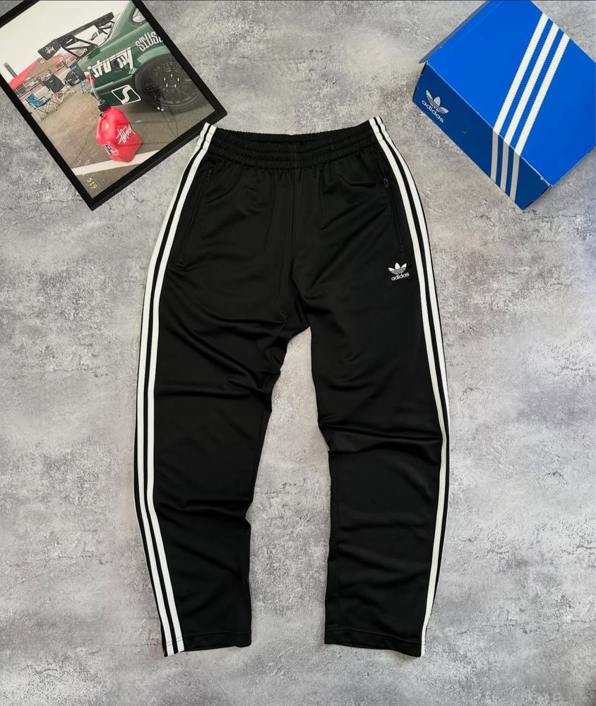 Нові Спортивні штани Adidas Originals 2024