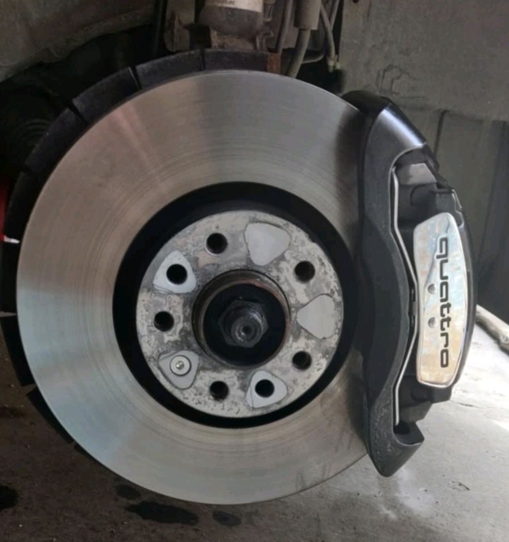 Swap S4 A4 B6 S3 A3 8P 345mm GOLF V VI GTI r32 zaciski + jarzma