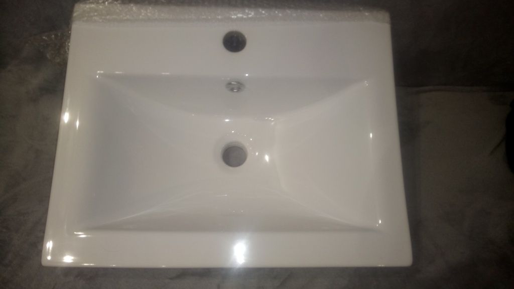 Umywalka meblowa, wpuszczana  murano visage 50 50cm