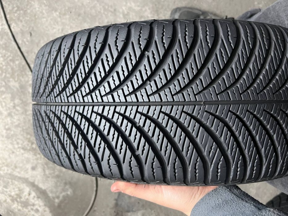 Автошини зимові GOOD YEAR 195/50/15 (2 шт) Резина,Колеса,Гума,Скати,Ши