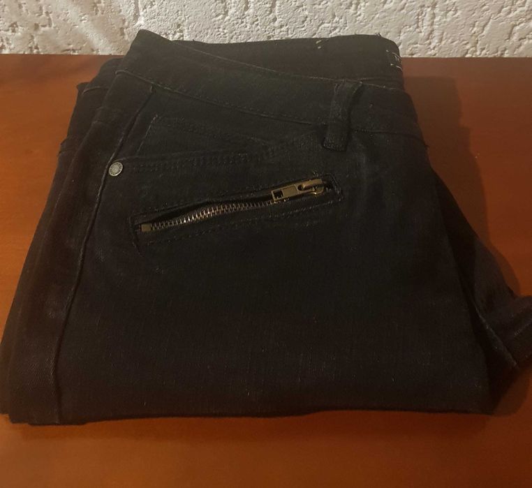 Calças de ganga elasticas tamanho 44 (2 unidades)  15€