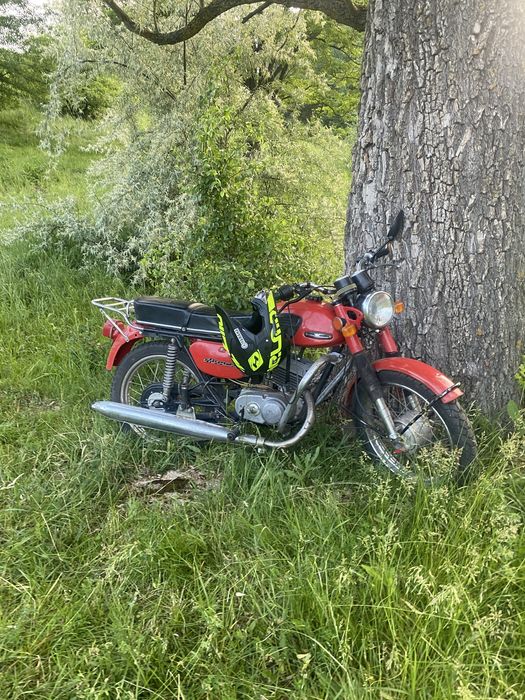 Мінск 125 срочна продажа! Пробилося передне калесо так на ходу