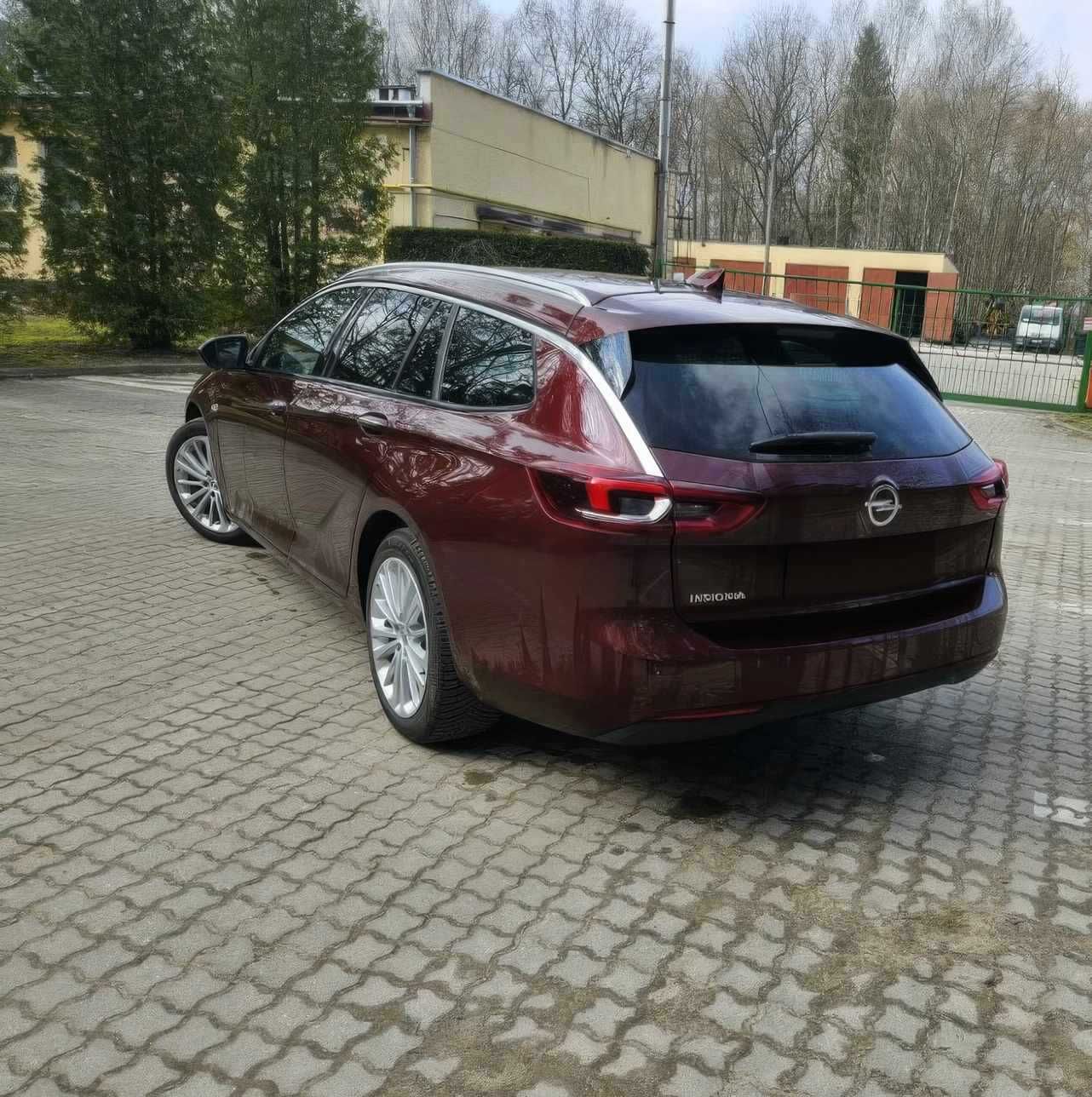 Opel     Insignia