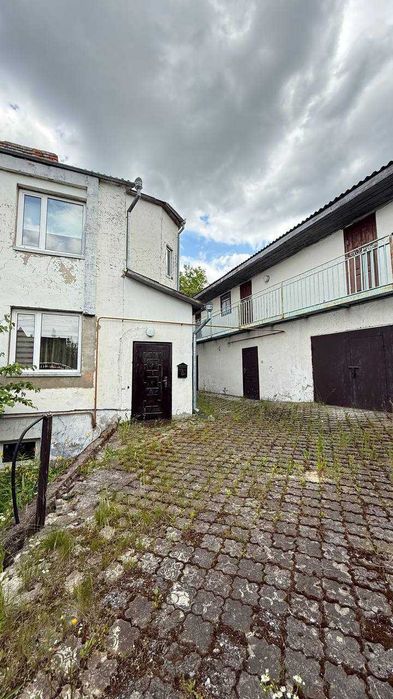 Продам великий будинок для дружньої родини