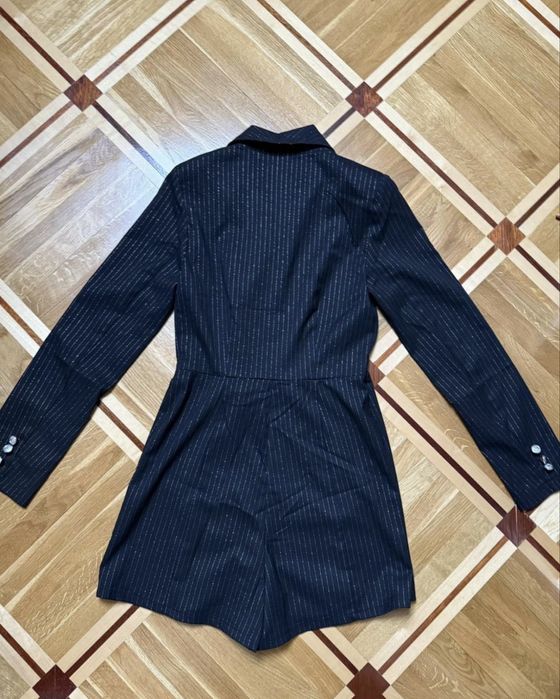 Чорний комбінезон