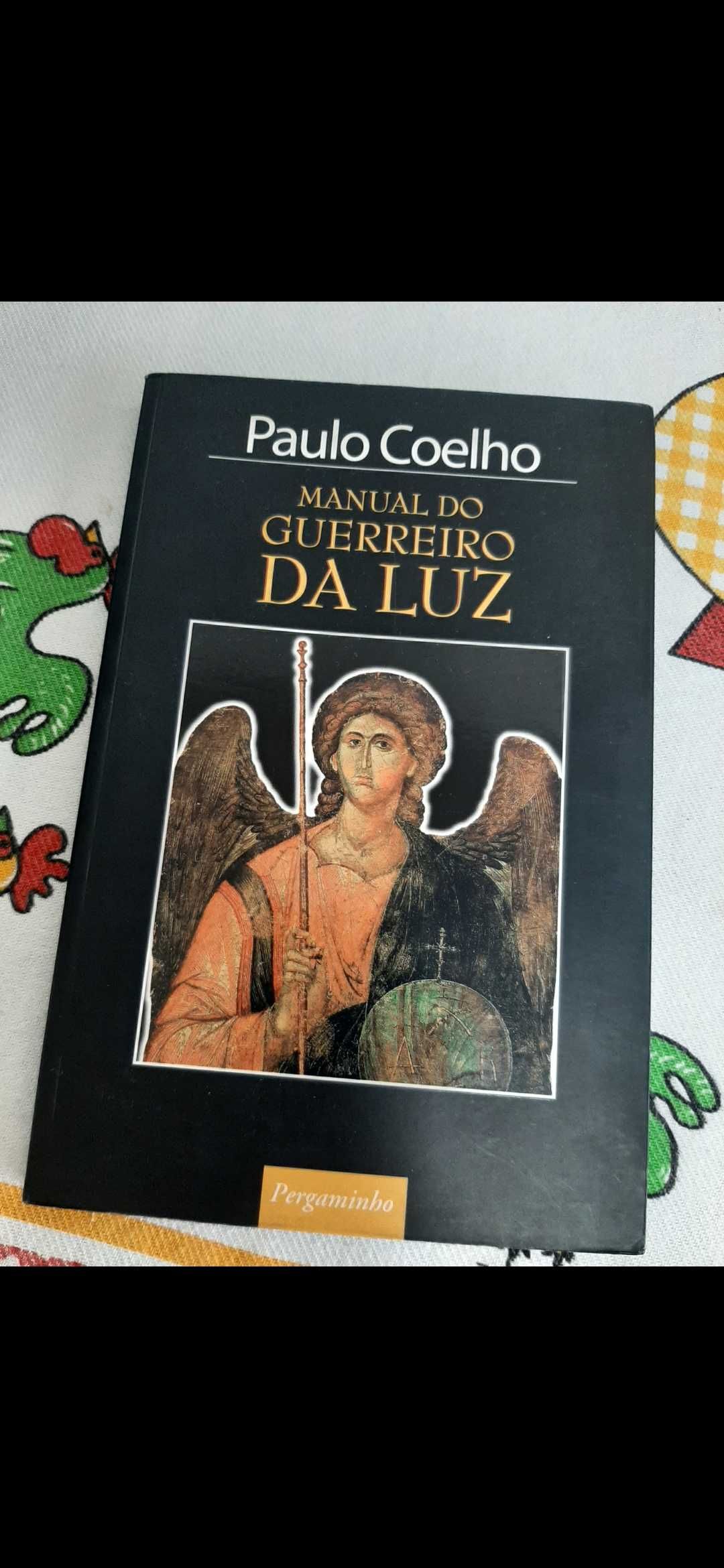 Livro Manual do Guerreiro da Luz Paulo Coelho