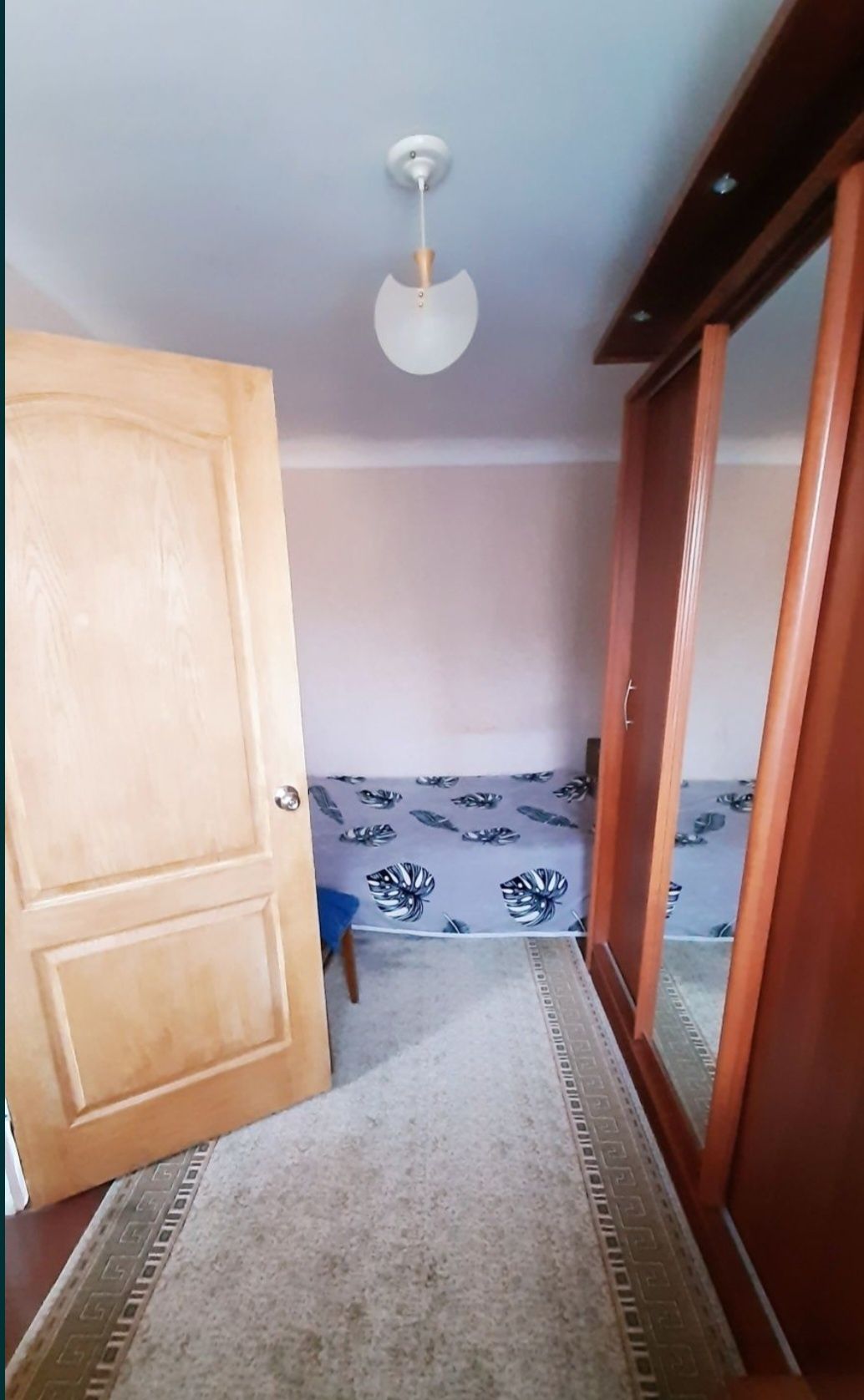 Продам 3 кімнатну квартиру з АГВ по Яновського.