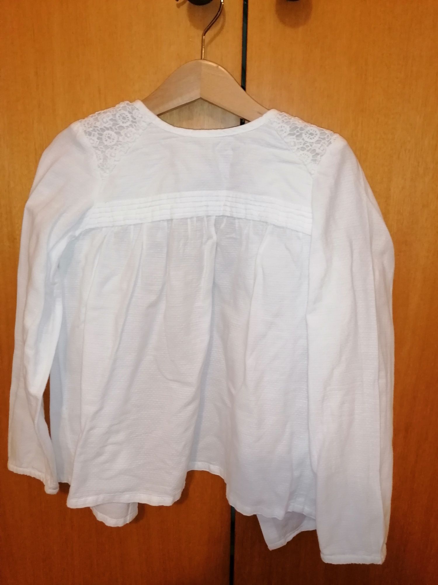 Blusa branca menina