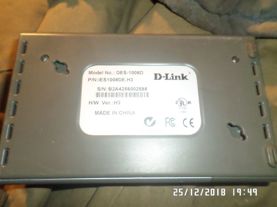 D-Link Switch 8 портовий DES 1008D