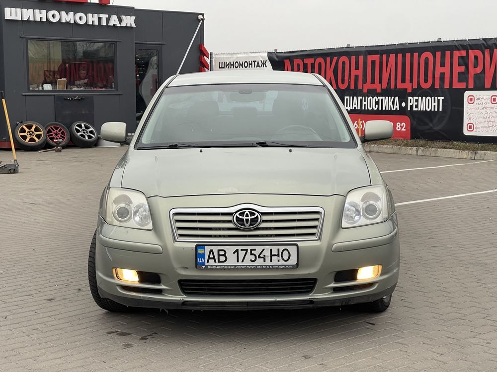 Toyota Avensis 1.8 ГБО АКПП