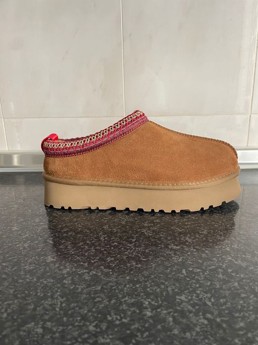 Sapatos confortáveis quentes com lã natural dentro