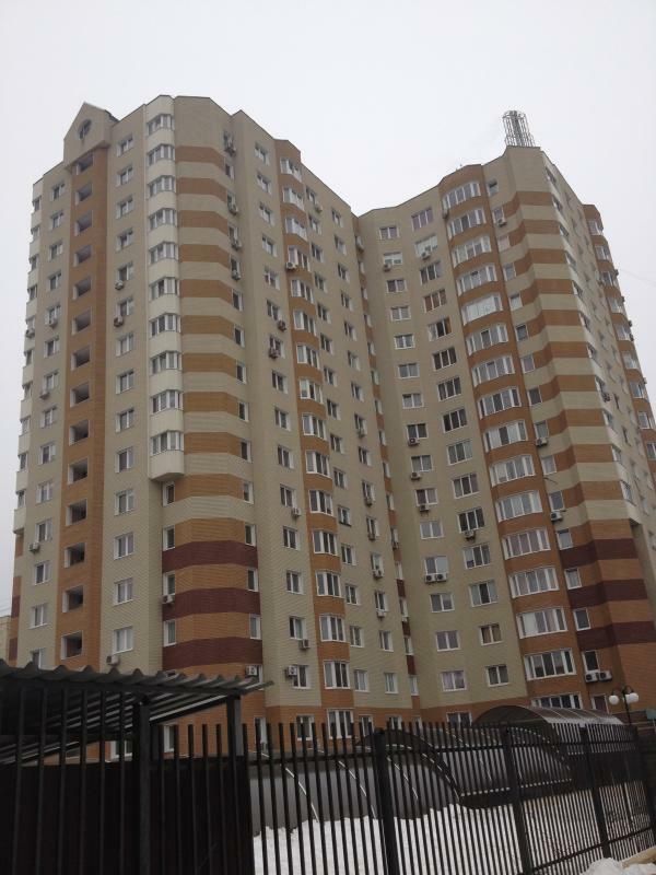 Продам 2-х кімнатну квартиру М.Лагунової 18б