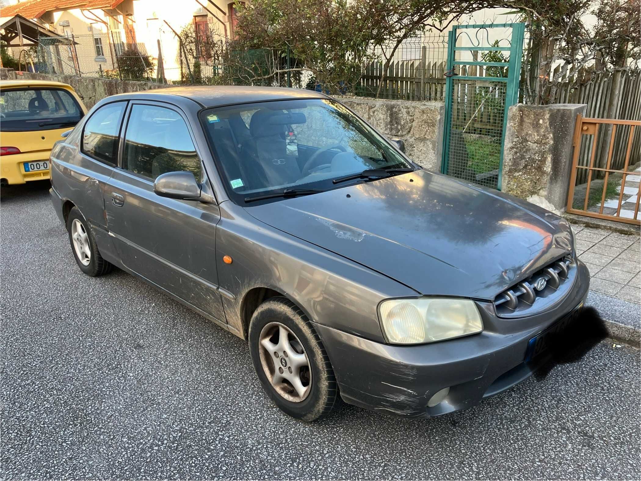 700 Euros Hyundai Accent 2000