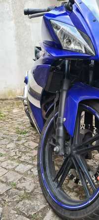 Yamaha YZF R125 usada