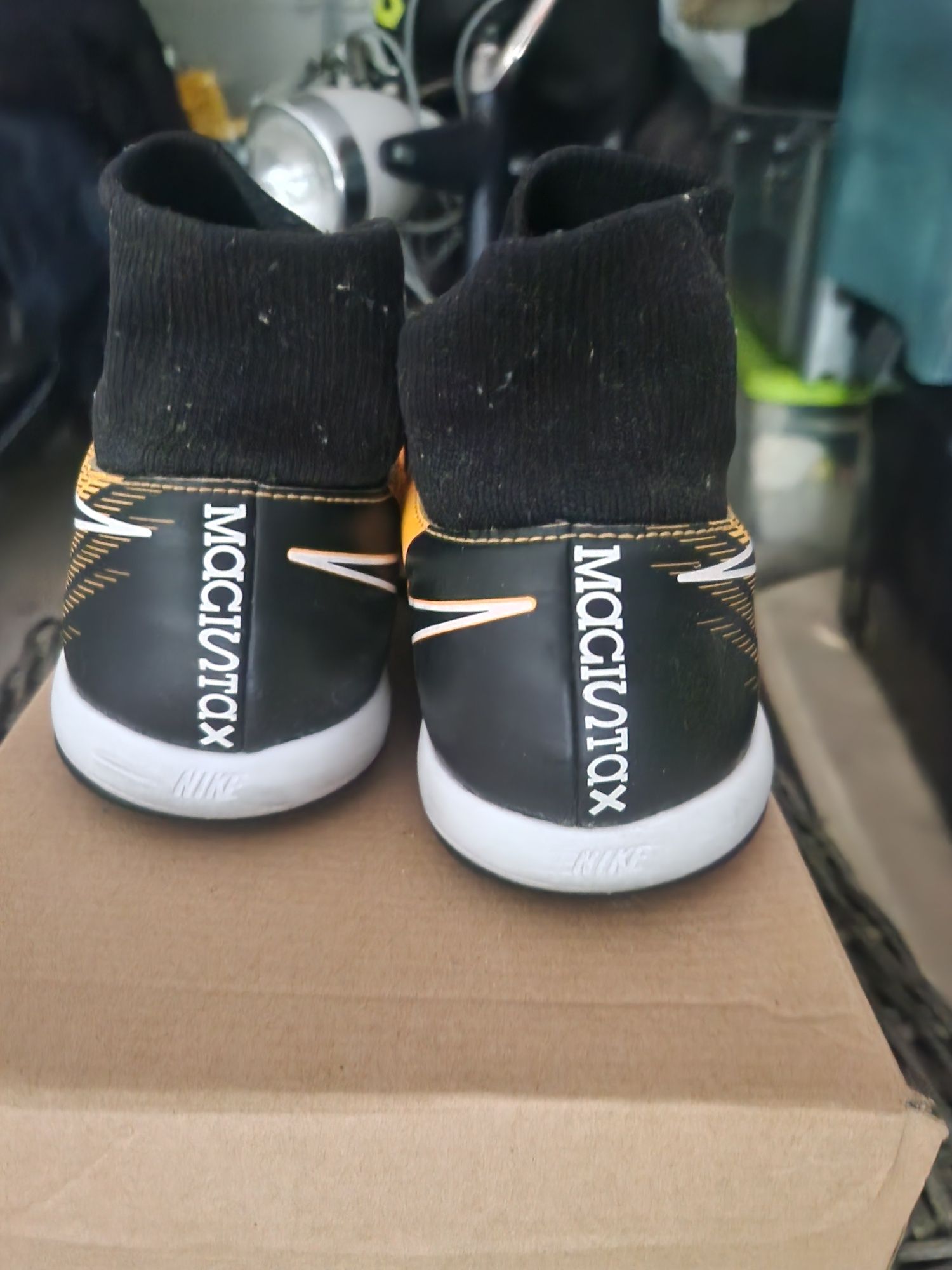 Sapatilha Nike para futsal