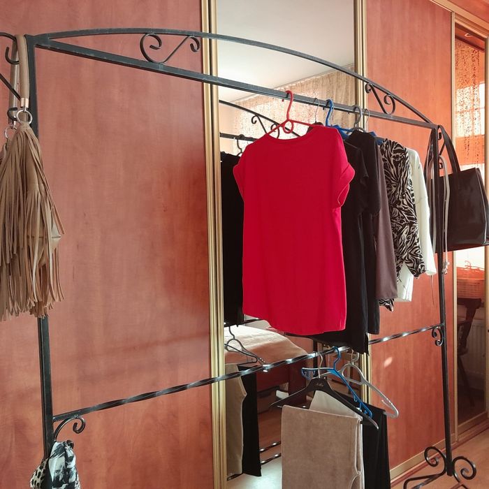 Wieszak kuty u kowala do garderoby do sypialni solidny