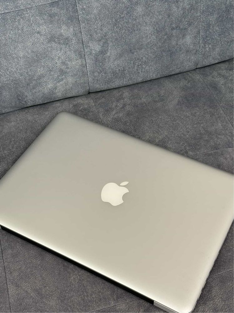 Apple Macbook pro 13