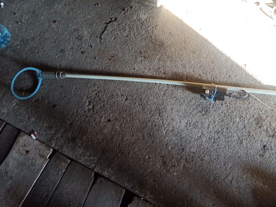 Метало шукач  щє е оддельно антенка