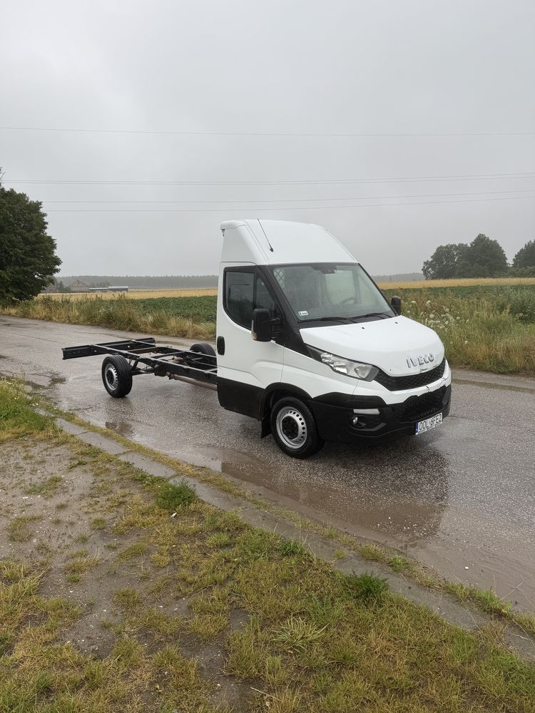 Iveco Daily 35s17 3.0 HIMATIC automat hak 3.5t rama autolaweta najazd