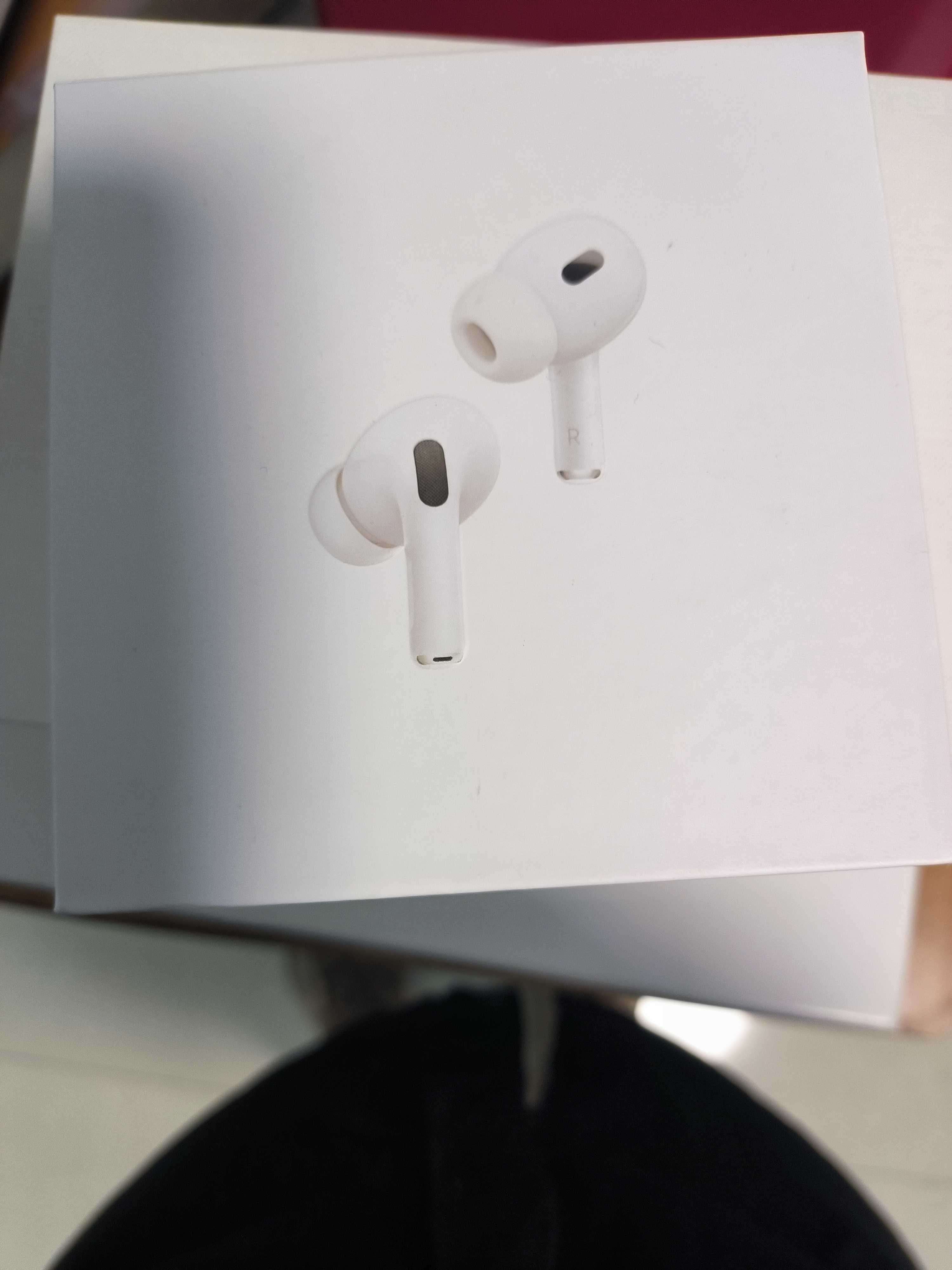 AirPods Pro 2 Apple