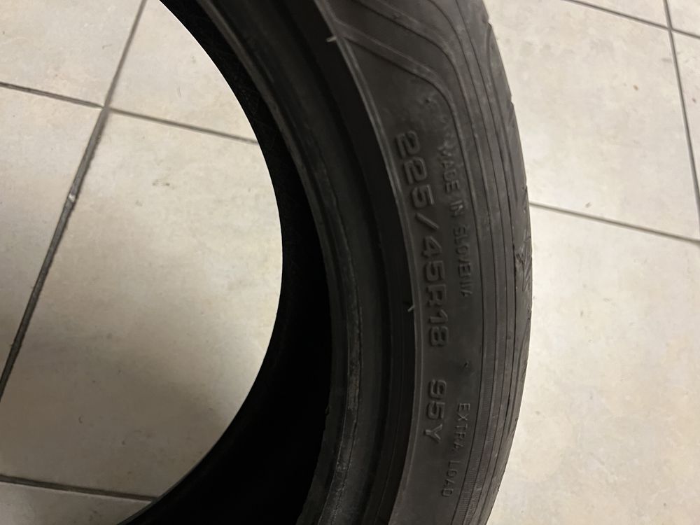 Pneu Goodyear eagle f1  225/45/R18 95 Y