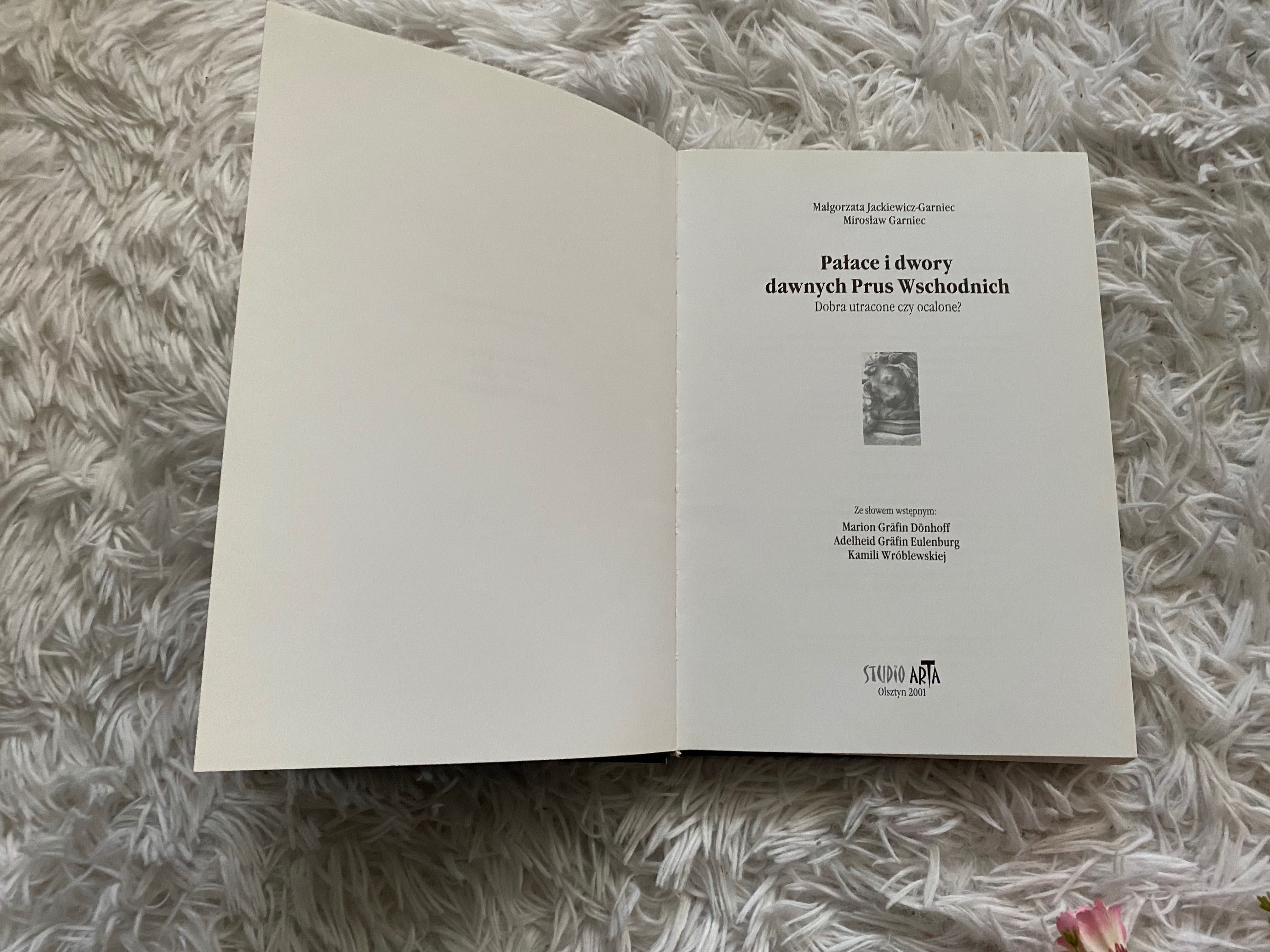Palace i dwory dawnych Prus Wschodnich Jackiewicz Garniec