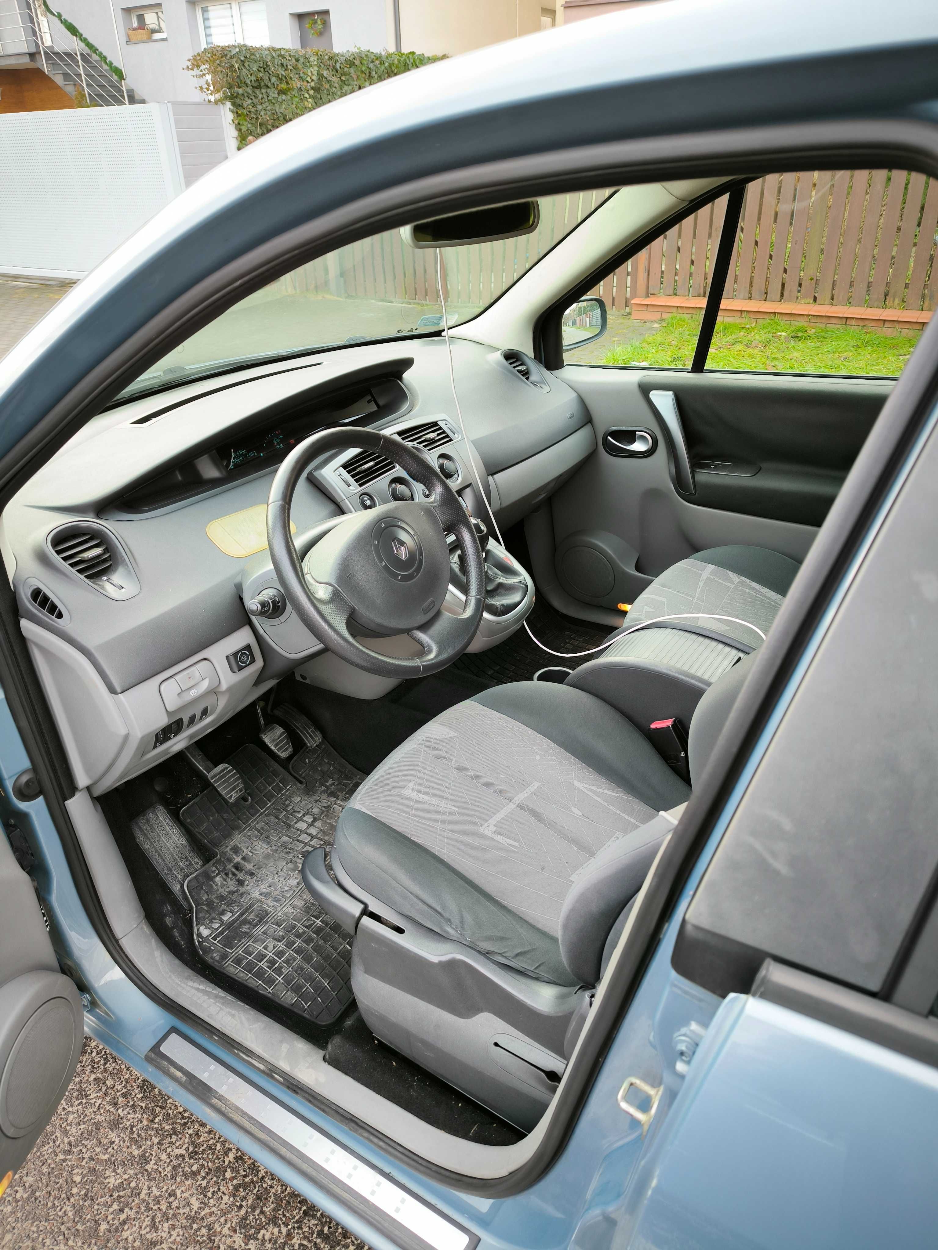 Renault Grand Scenic II 2.0 benzyna + LPG - 7 osób