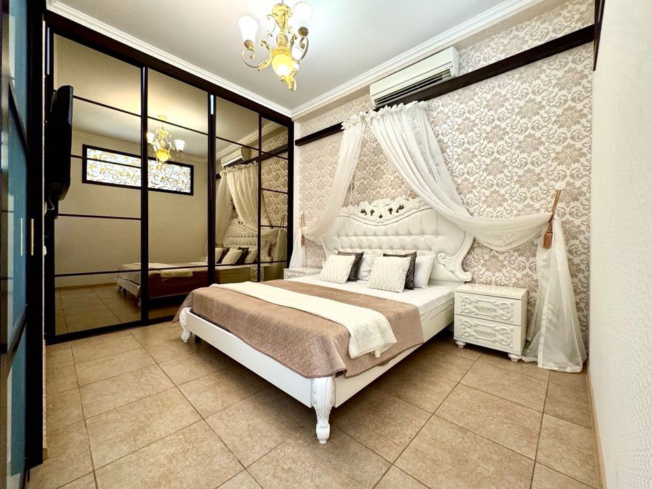 Аркадийский дворец 2 комн.  Панорамный вид моря  огромная Терраса