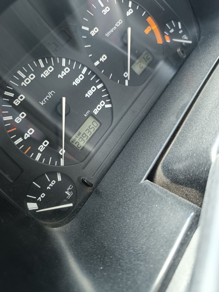 VW Caddy 1.9 SDI com AC 09/2002
