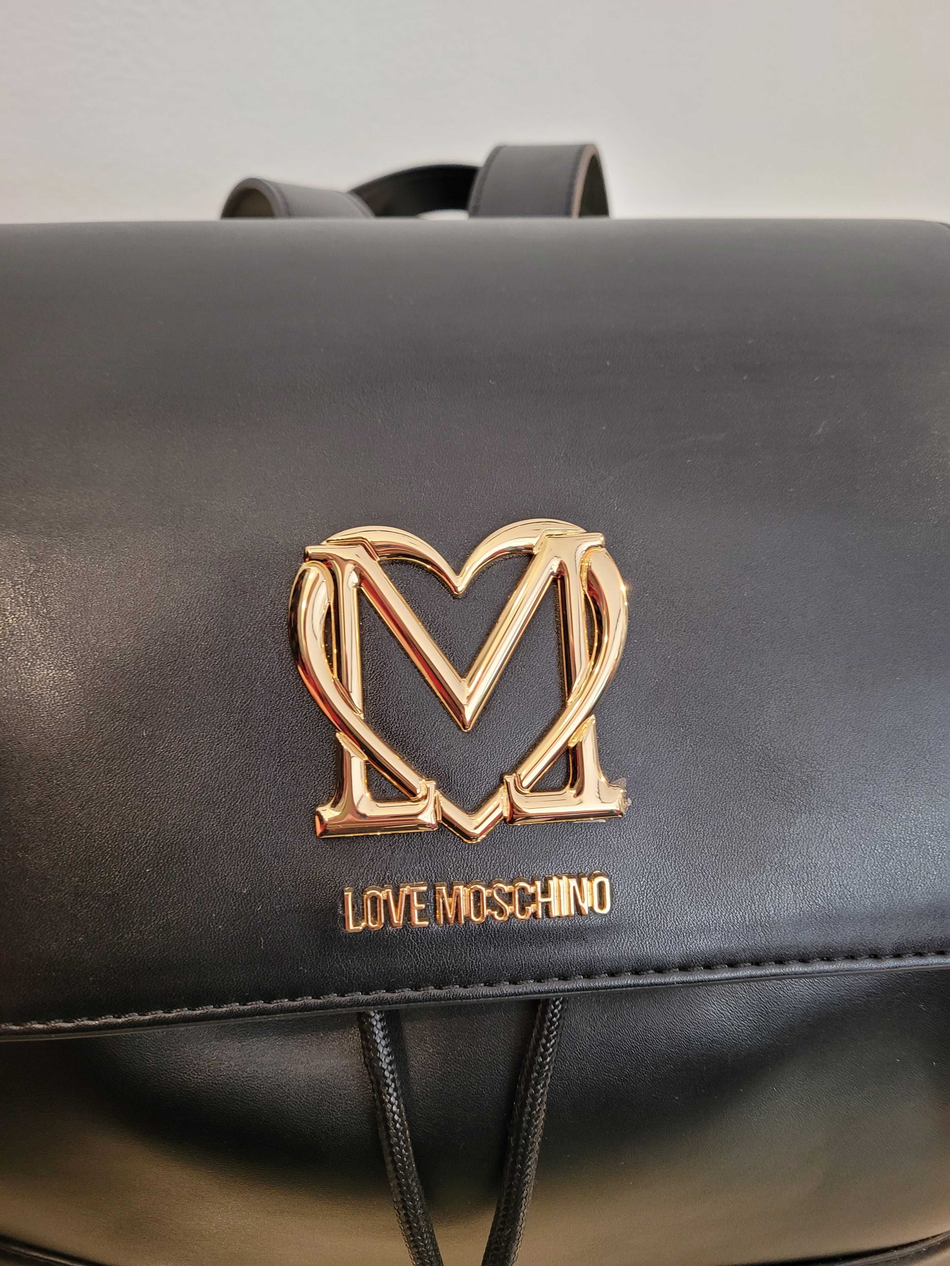 Love Moschino klasyczny czarny plecak