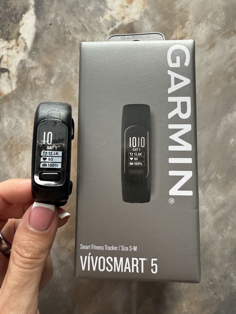 Фітнес браслет Garmin Vivosmart 5 повна комлектація