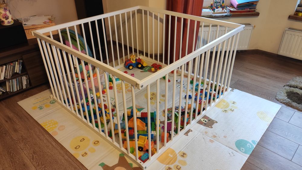 Drewniany kojec dla dziecka, biały, duży, 120cm