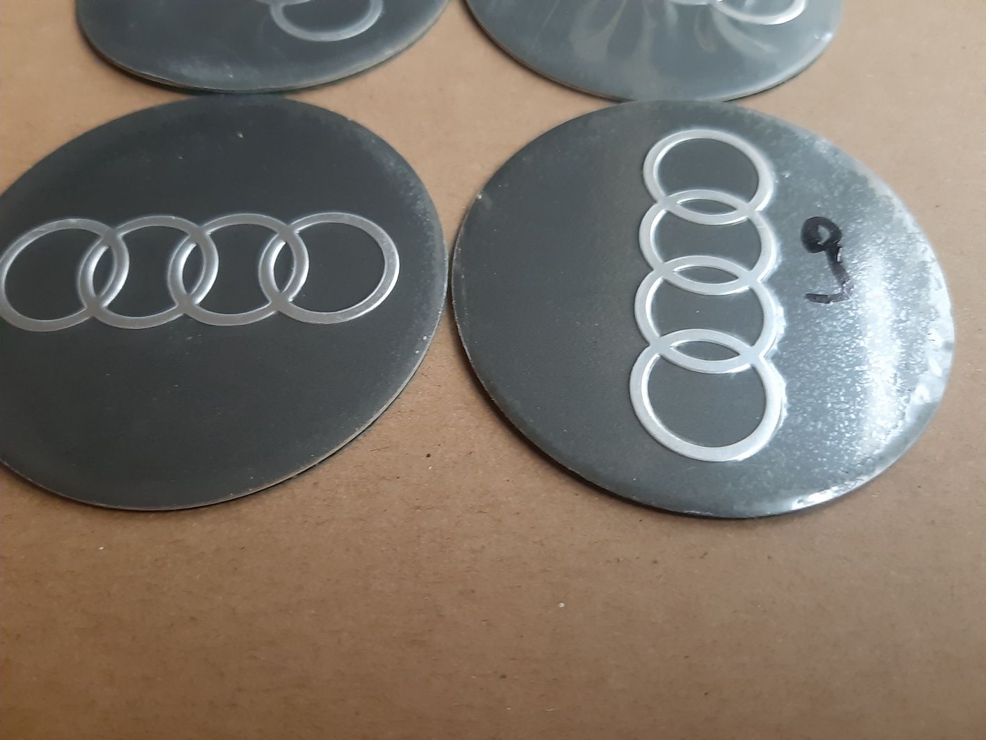 Naklejki emblematy audi 6cm