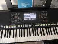 Yamaha PSR  S 775