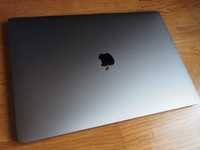 Macbook pro 15'' i9 8-cores, 32Gb Ram, 500Gb, RandeonPro vega 20 4Gb