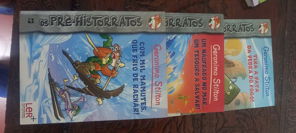 Livros Geronimo Slinton