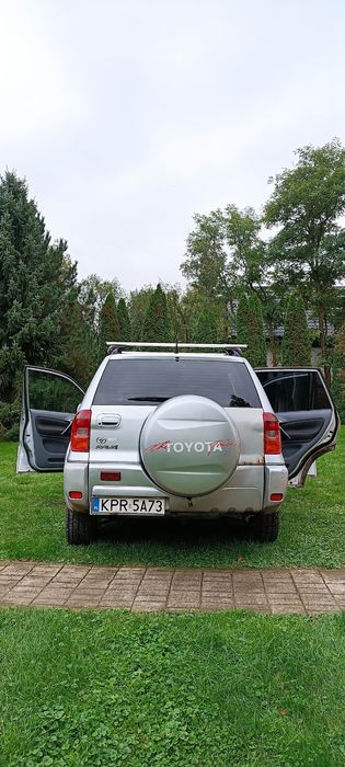 Toyota RAV4 terenowa
