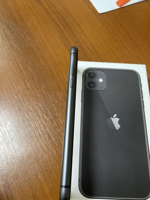 Айфон 11 відмінний стан