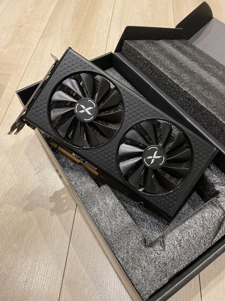 XFX Radeon RX 6600 XT Speedster SWFT 210