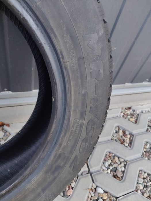 Opony zimowe 205/60 R16 2szt.