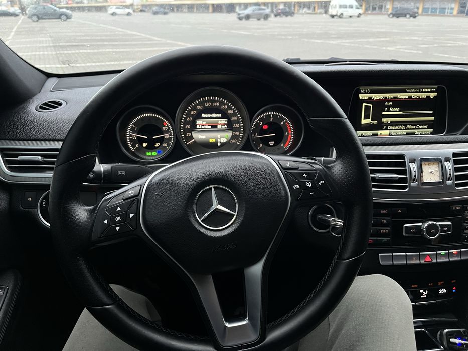 Mercedes Benz 212 рест 2.2 170 сил в гарному стані