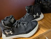 Under armour кроссовки женские